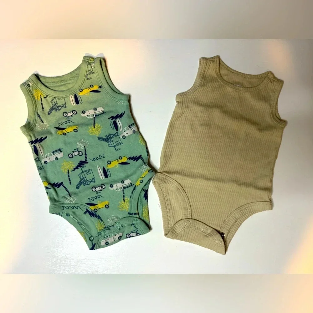 Two jumpsuits for babies‎